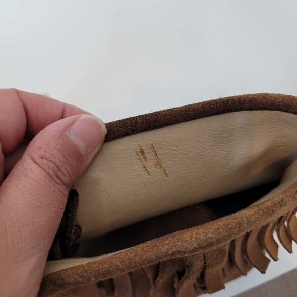 Softmoc brown mocassins with fringe in size 6 - Picture 13 of 13